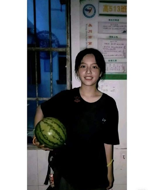 Đây tưởng chừng như chỉ là 1 bức ảnh bình thường. Nhưng không, bạn hãy để ý kĩ mà xem 🥶