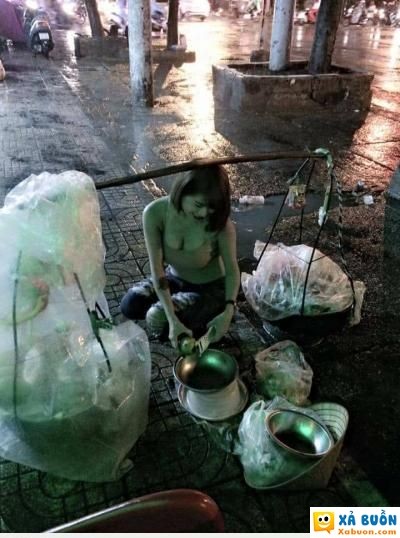  :)  đang dạo đêm thì gặp em  bán hàng rong này, có ai tin em ấy bán hàng rong không chứ.... :d  =)) 