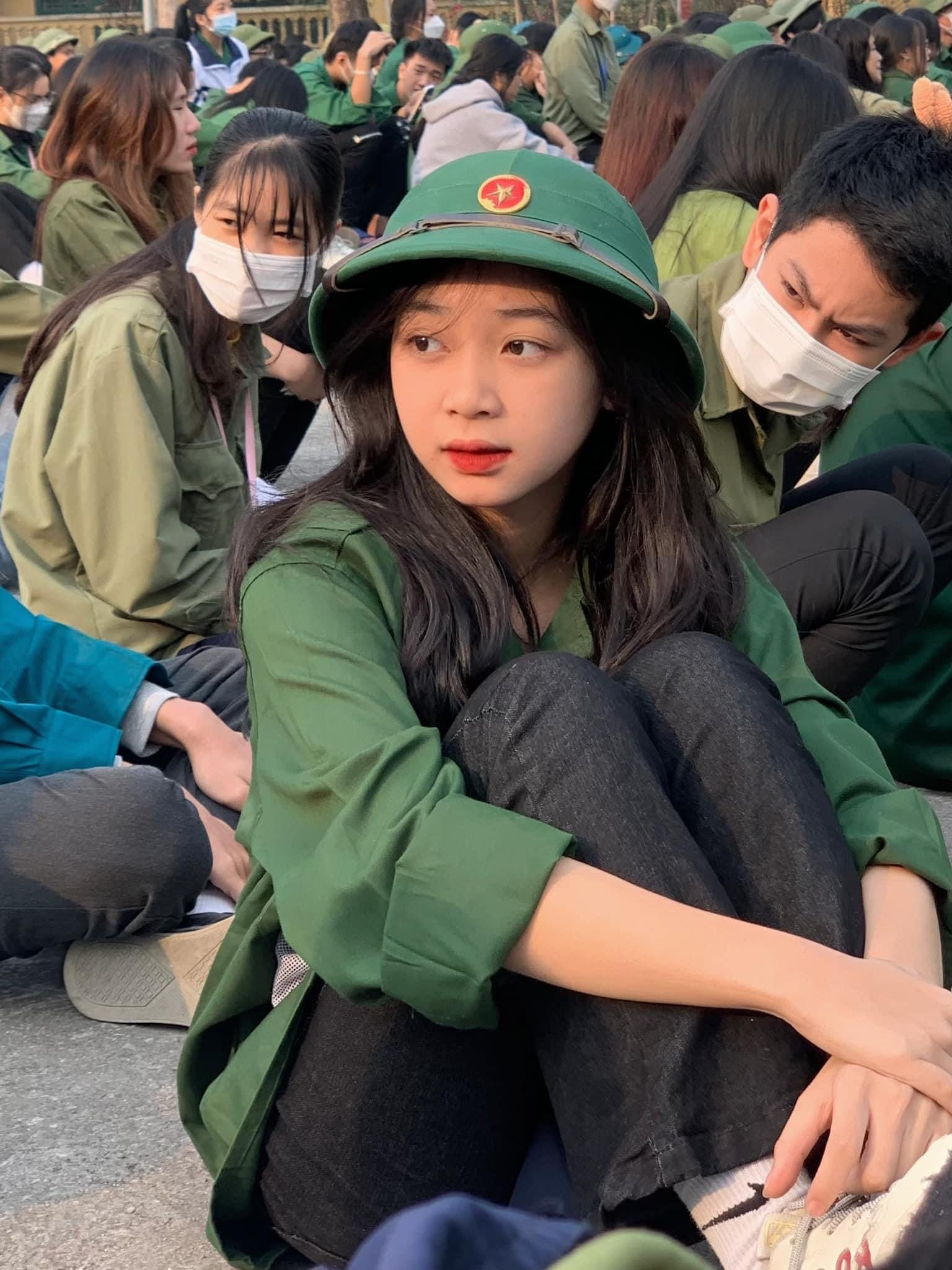 Đi quân sự mà rơi mất trái tym lúc nào không hay -  haivl