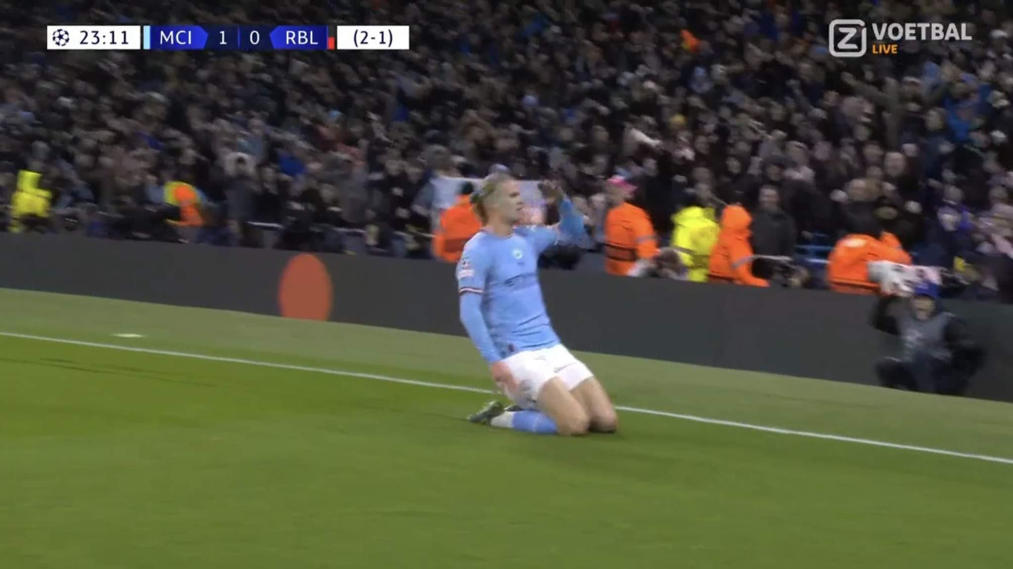 GOAL! 2-0 Manchester City.
ERLING HAALAND lập cú đúp trong chưa đầy 3 phút !!!!