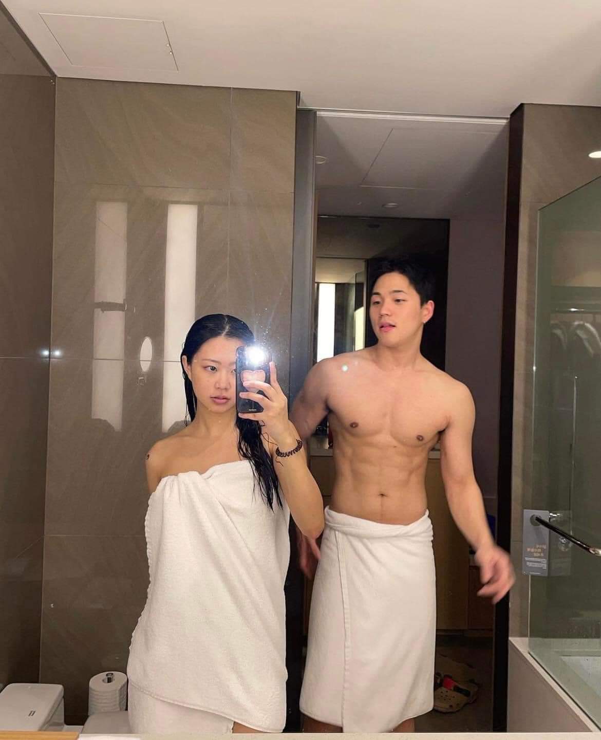 Nghe đồn ai share tấm hình này sẽ nhanh chóng có bồ =))

-QH