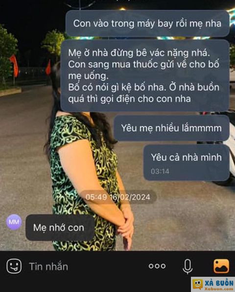 KHÔNG NÓI LÊN LỜI LUÔN 😔 Quay trở lại Nhật Bản sau thời gian về quê ăn Tết, vừa đáp xuống sân bay cô gái khóc hết nước mắt khi nhận được tin nhắn của mẹ 