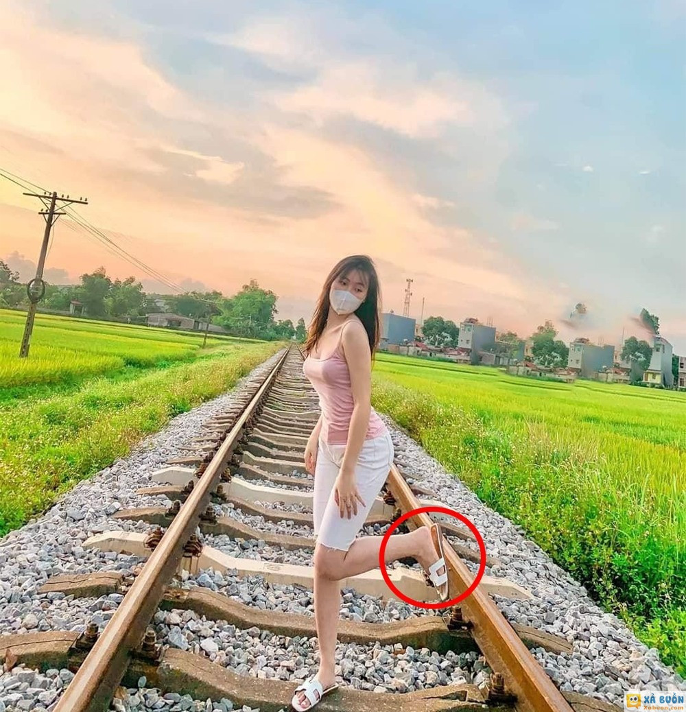 Cô gái khoe ảnh thả dáng, nhưng mà khoan đã... 😅 -  haivl