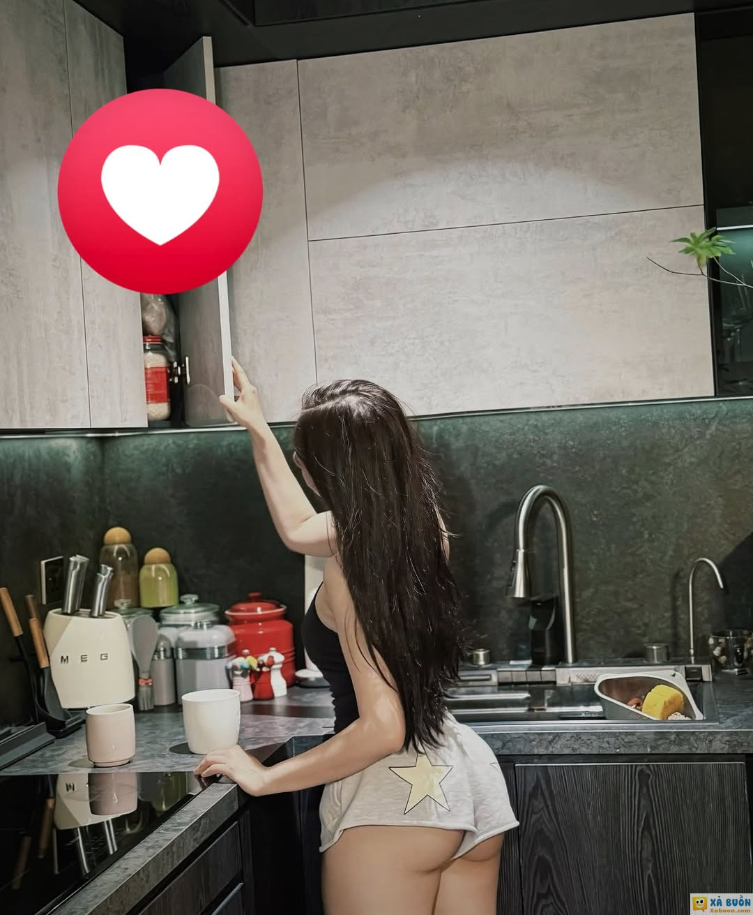 Ngon từ thịt ngọt từ xương...  ah , í em đang nói tới  hũ knorr trên kệ kia kìaaaa :)))