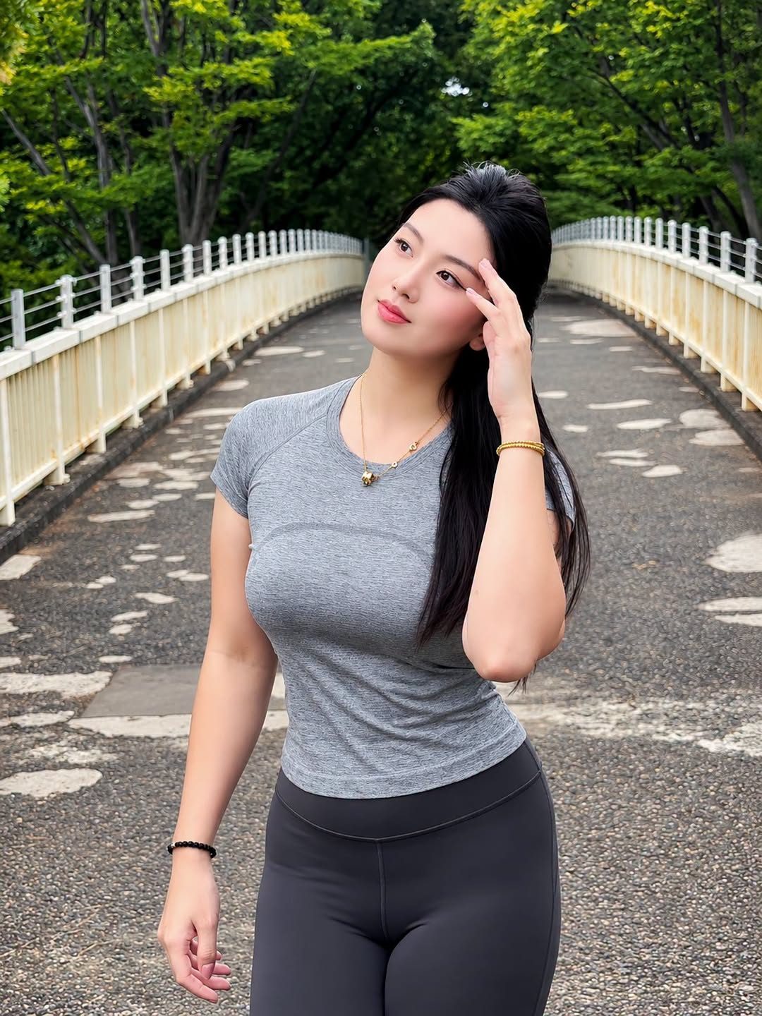 Đôi khi những khoảnh khắc tuyệt nhất là những khoảnh khắc yên tĩnh bao quanh bởi thiên nhiên. 💚🌳 Dành một chút thời gian để thở, lang thang và tận hưởng khung cảnh. ☀️
