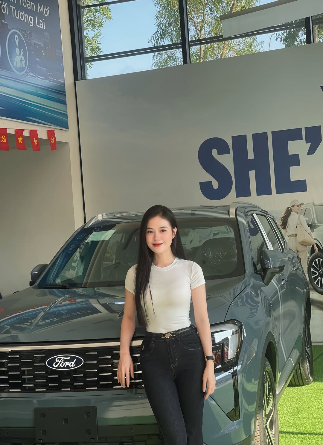Sao lại cẩn thận với em như thế  Là ghét em hay là sợ thích em thêm lần nữa..😉