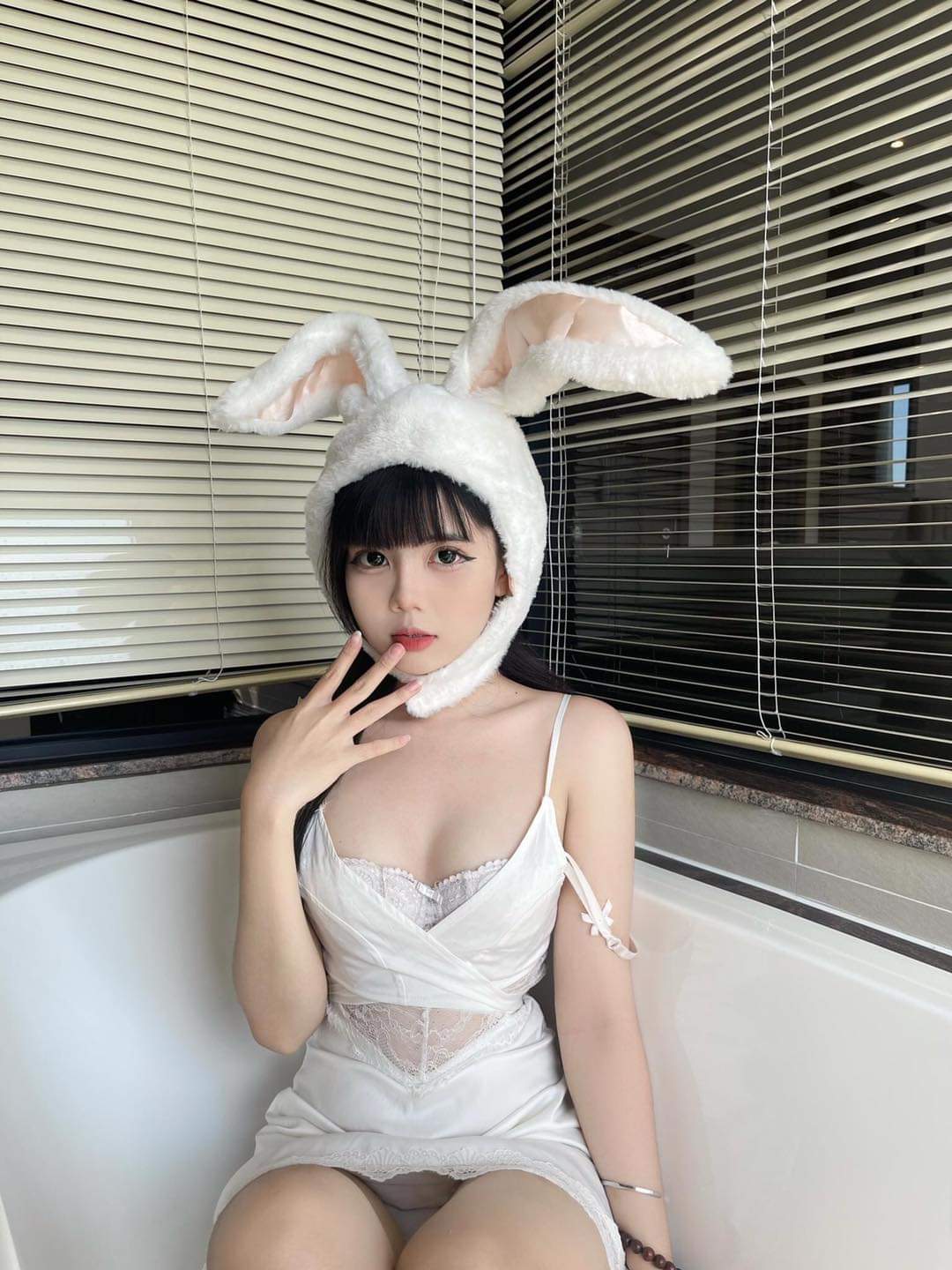 Bé thỏ của anh 😚 -  haivl | hài hước | hài vl  