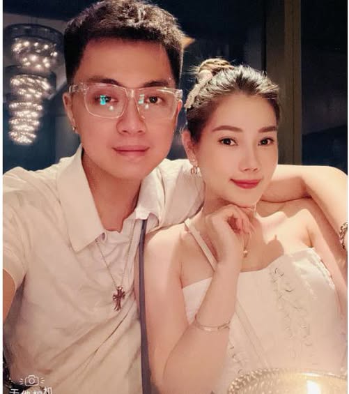 Thấy vẫn live chơi nhạc mặc kệ sự đời mà :)) -  haivl