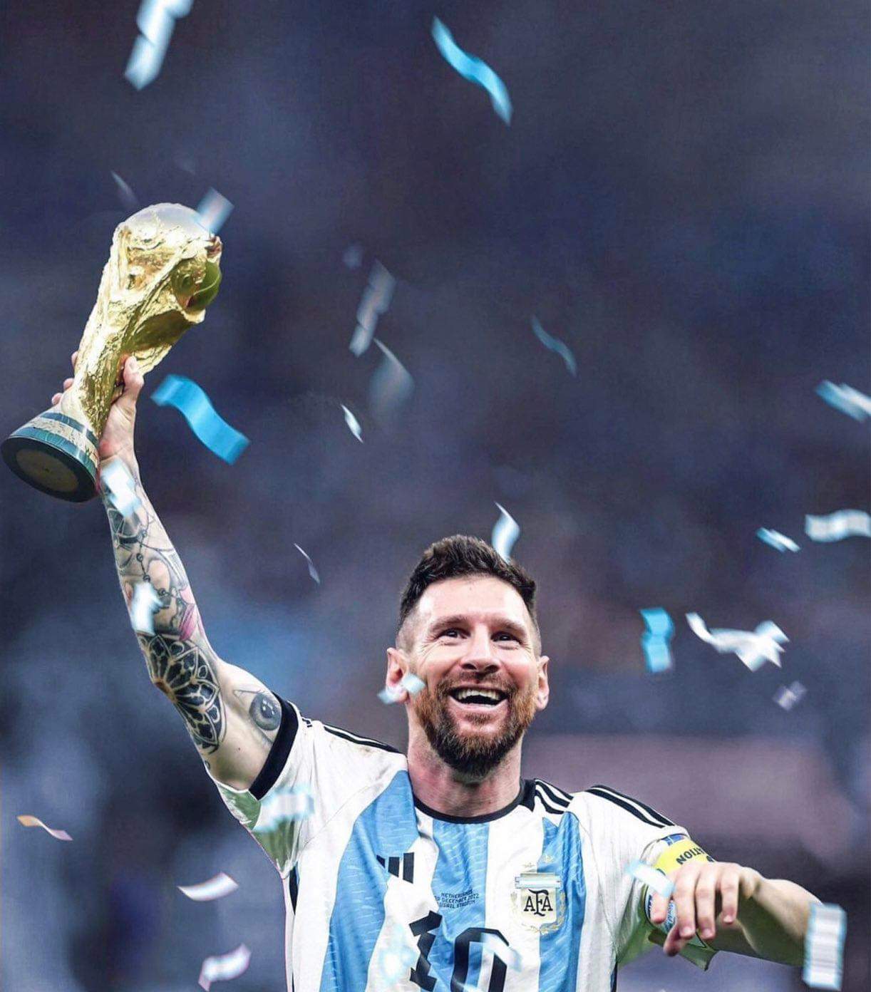 Lionel Messi, 2022/23! 🇦🇷

👕 53 trận đấu
⚽️ 38 bàn thắng
🅰️ 25 pha kiến tạo
🌟 Cầu thủ xuất sắc nhất giải đấu World Cup
🏆 World Cup
🏆 Giải VĐQG 1
🏆 Siêu Cúp Pháp
🏆 Cầu thủ nam xuất sắc nhất FIFA
🏆 Laureus Vận động viên của năm
📝 Cầu thủ được vinh danh nhiều nhất mọi thời đại (43 danh hiệu)
