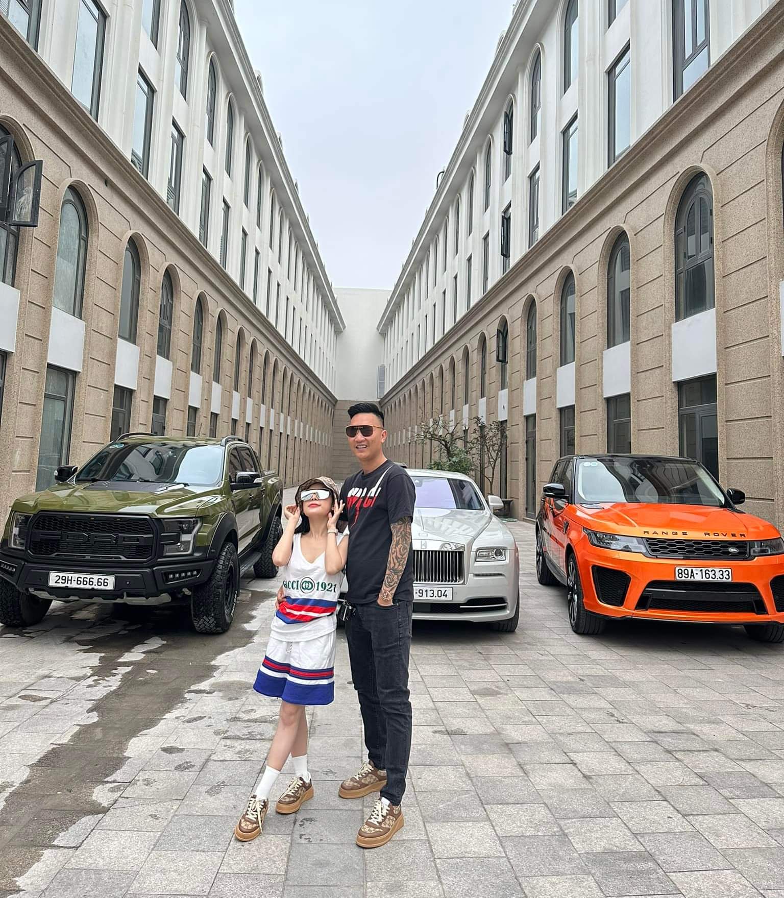 Anh Huấn có bộ ba cũng ra gì đấy chứ 😎 -  haivl | hài hước | hài vl 