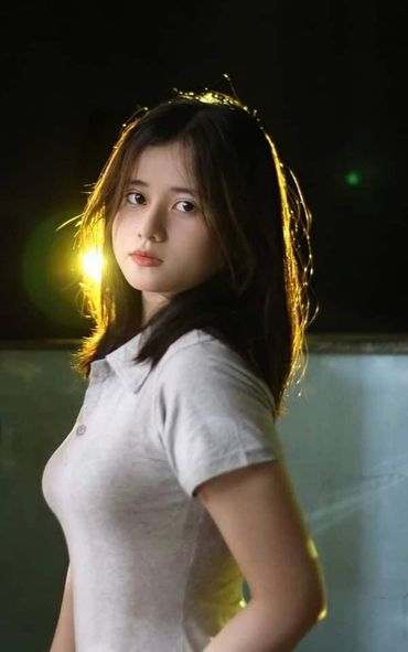 NỮ TÂN BINH XINH ĐẸP DUY NHẤT TẠI ĐỒNG NAI LÊN ĐƯỜNG NHẬP NGŨ 😍

“Bóng hồng” duy nhất mùa tuyển quân năm nay là bạn Nguyễn Lê Tuyết Nhi 23 tuổi ở Biên Hòa - Đồng Nai.

Gác lại công việc ổn định tại công ty,Xem thêm Tuyết Nhi đã tình nguyện tham gia nhập ngũ với mong muốn đóng góp sức trẻ, trách nhiệm của công dân, góp phần bảo vệ Tổ Quốc.

Ảnh: Người Đồng Nai