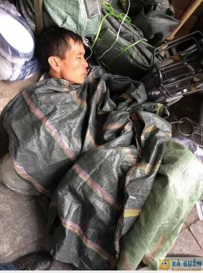  :3  mưu sinh chưa bao giờ là dễ dàng cả.  :x  -  haivl