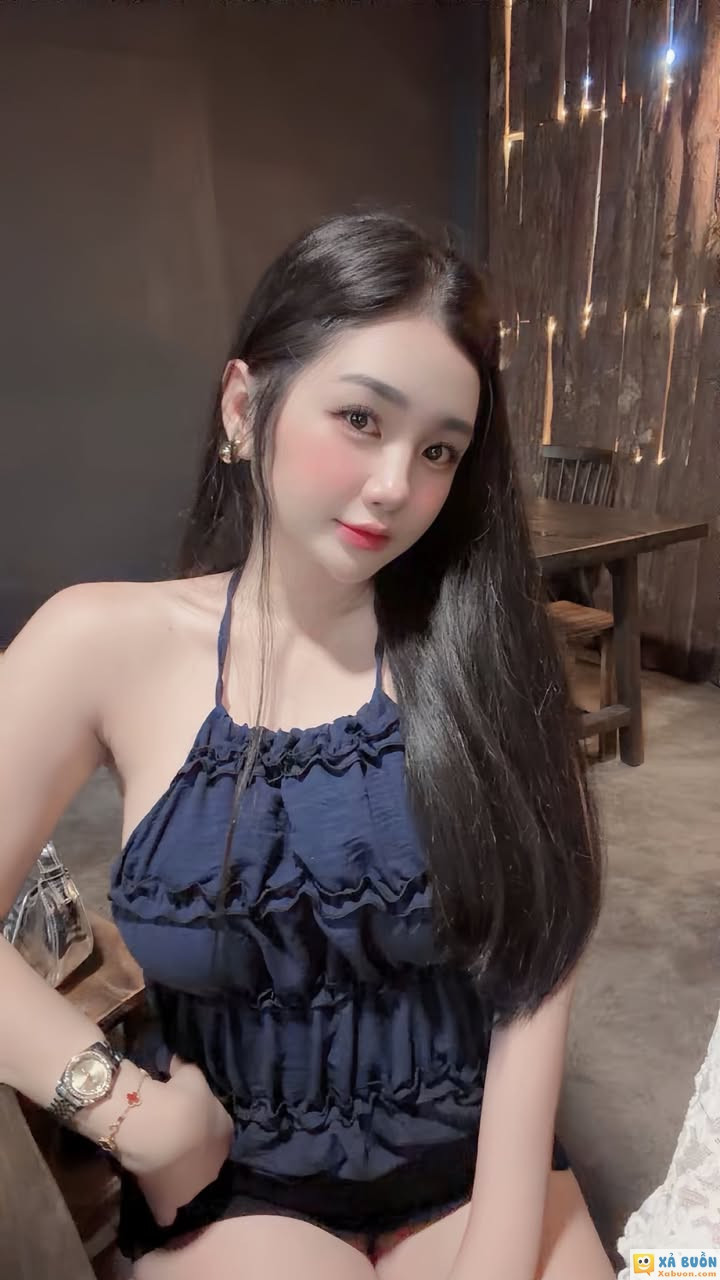 Cuộc đời sẽ nhẹ nhàng hơn khi mình biết kệ , nhưng trước khi kệ t phải chửi xong mới kệ được 🙄