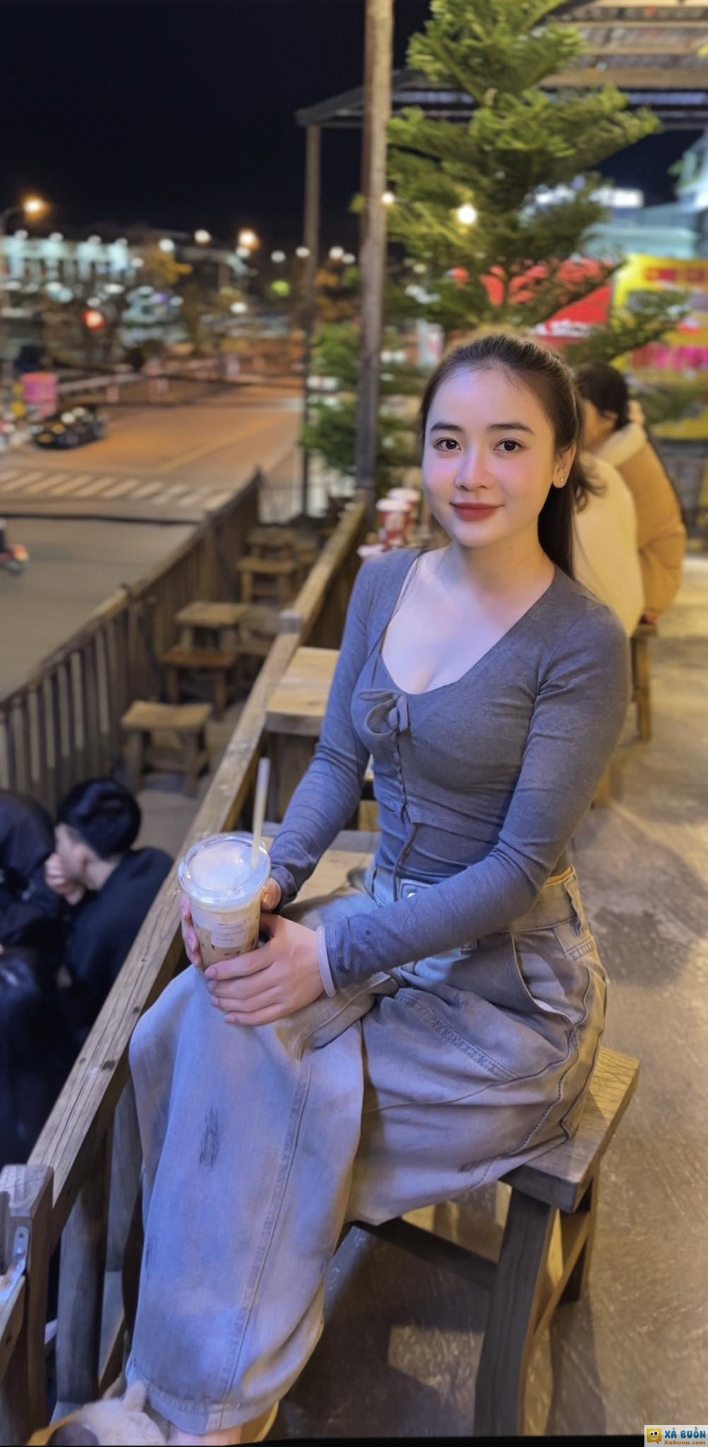 Tuy dáng có vẻ thảnh thơi Nhưng đủ 12 tháng chưa dư được đồng nào 🤦🏻‍♀️