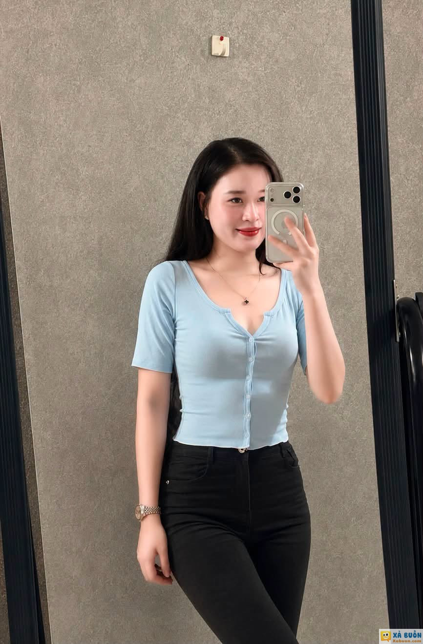 Cuộc sống chưa làm khó tôi,tôi đã làm khó chính mình rồi!