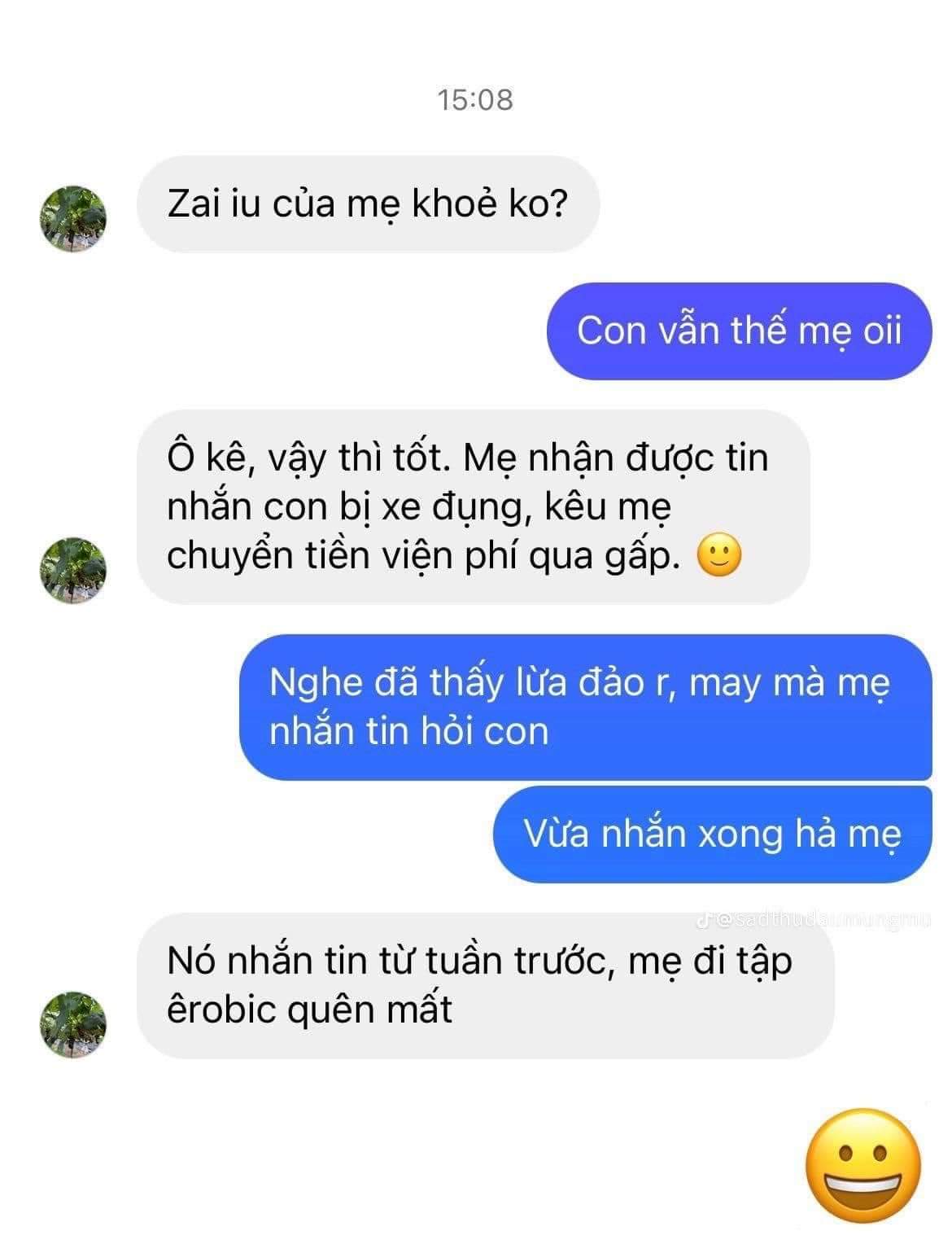 Tình mẹ ấm áp như nồi nước sôi 😢Mẹ ơi sấm chớp to quá, con ở nhà 1 mình k ngủ được...
Sấm chớp: “Màyy vô nhà ngủ liền cho taoo”