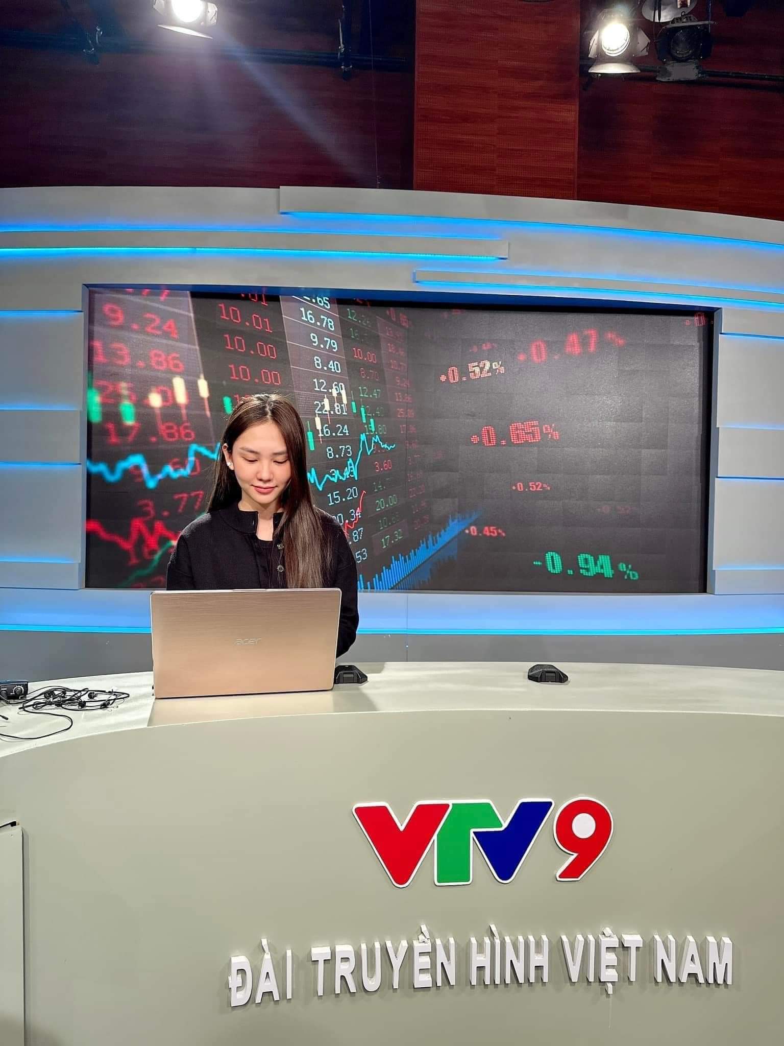 Hoa hậu Mai Phương thử sức vai trò mới tại VTV9 - Đài truyền hình Việt Nam 😍