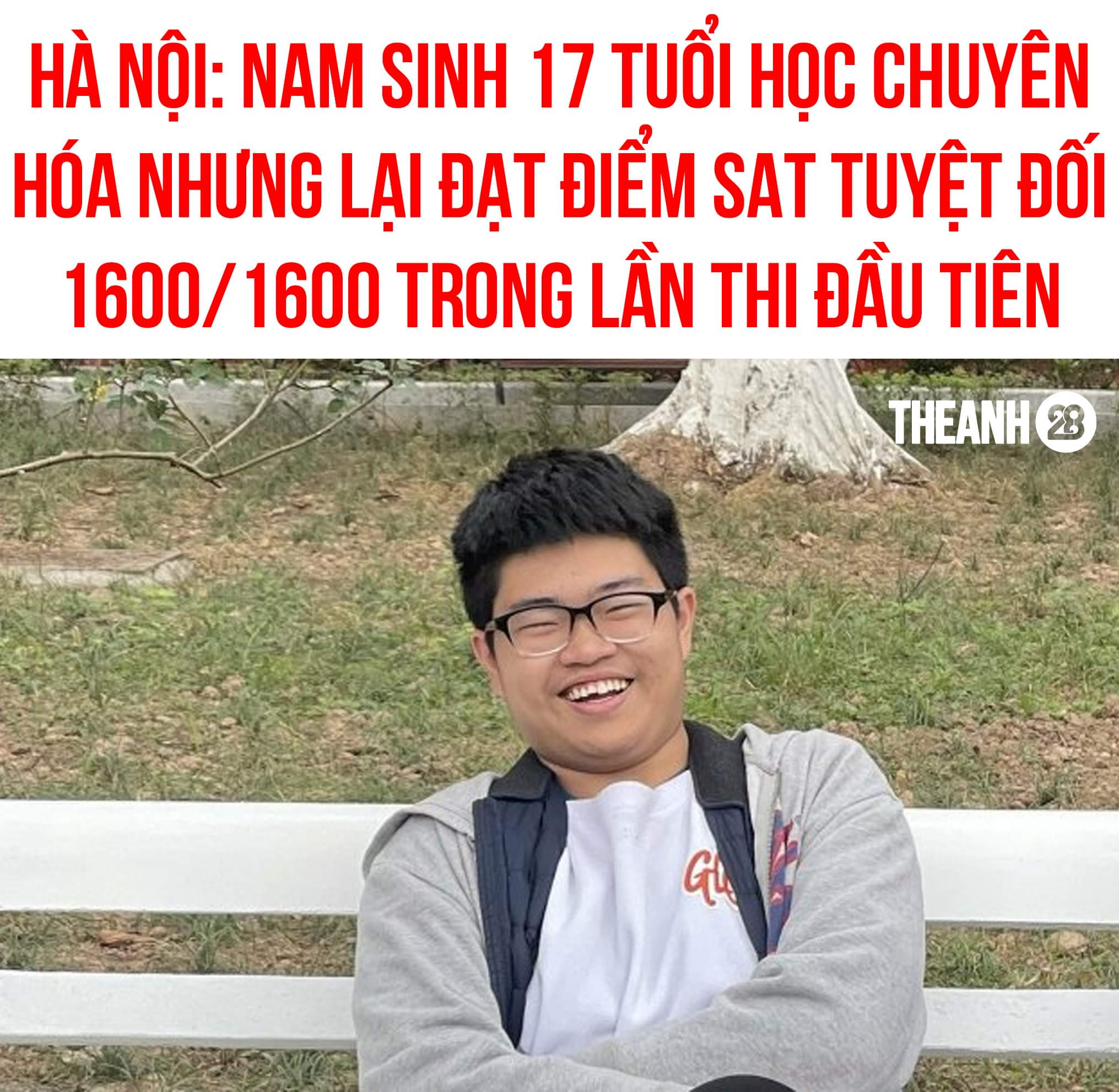 NAM SINH 17 TUỔI ÔN THI 4 THÁNG ĐẠT LUÔN ĐIỂM SAT TUYỆT ĐỐI

Hoàng Vương Lâm Bách, 17 tuổi, Nam sinh lớp 11 chuyên Hóa, trường THPT chuyên Hà Nội - Amsterdam. Em vừa tham gia kỳ thi SAT trên máy tính ở Việt NamXem thêm hôm 11/3 và đạt luôn điểm tuyệt đối 1600/1600 (800 điểm bài Đọc-Viết; 800 điểm Toán).

Theo College Board - đơn vị sở hữu bài thi SAT, năm 2022, chỉ 8% thí sinh châu Á đạt từ 1400 điểm trở lên. Từ 1480, thí sinh được xếp vào nhóm 1% điểm SAT cao nhất thế giới và Bách nghiễm nhiên nằm trong số 1% này.

Bách cho biết đây là lần đầu tiên em thi SAT và mới bắt đầu ôn tập từ đầu tháng 12 năm ngoái. Đã từng thi thử và được 1590 điểm.

Theo: Dân Việt