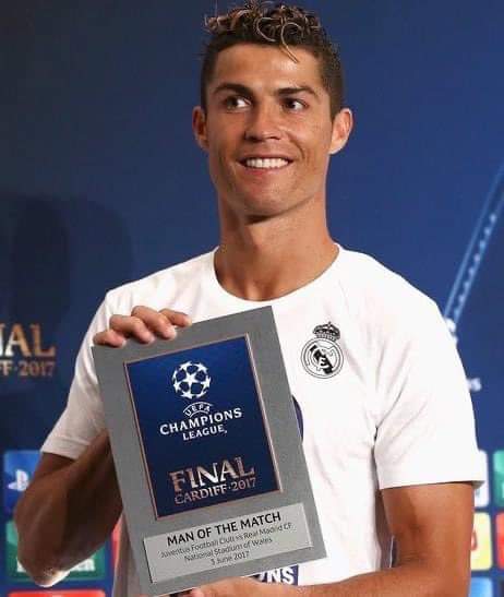 Cristiano Ronaldo là cầu thủ đầu tiên trong lịch sử Champions League đã chơi 6 trận chung kết và đã giành được MOTM 4/6 trận đấu đó 🐐